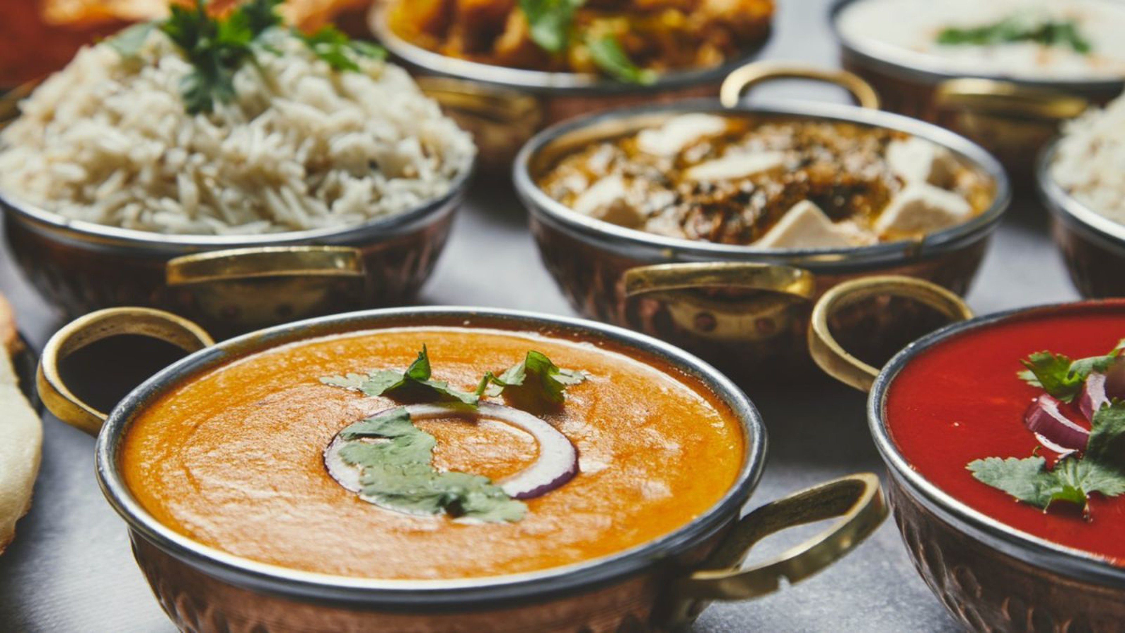 Butter Chicken Pizza